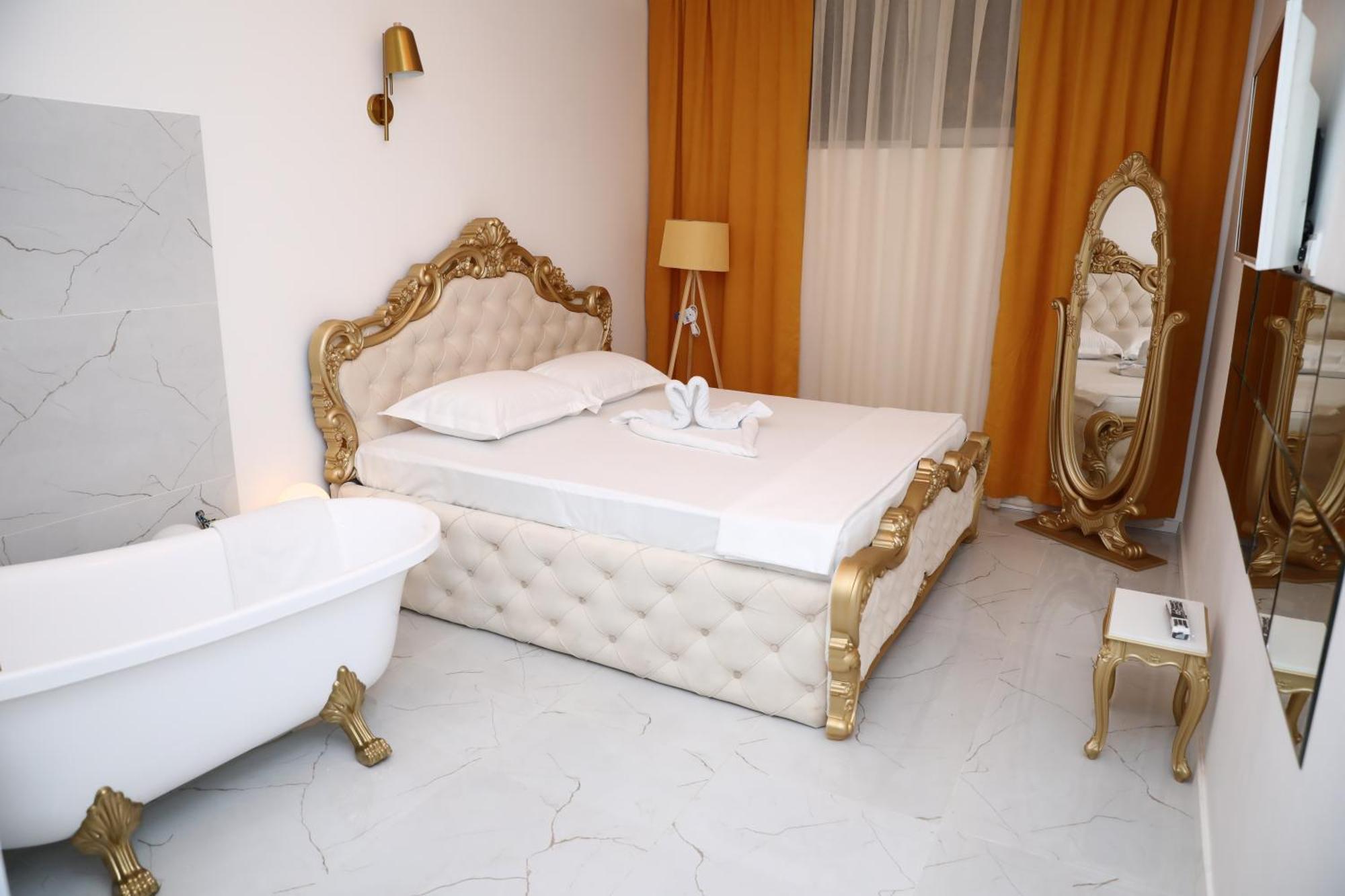 Hotel Gloria Ks Приштина Экстерьер фото