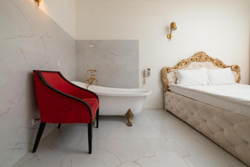 Hotel Gloria Ks Приштина Экстерьер фото